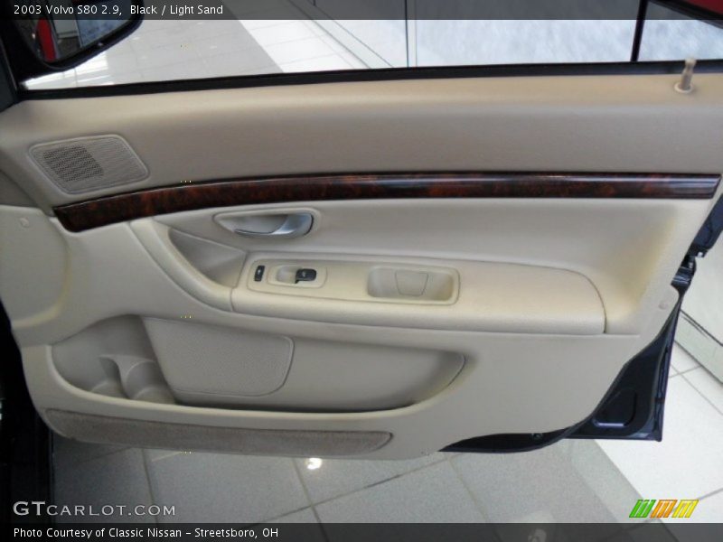 Black / Light Sand 2003 Volvo S80 2.9