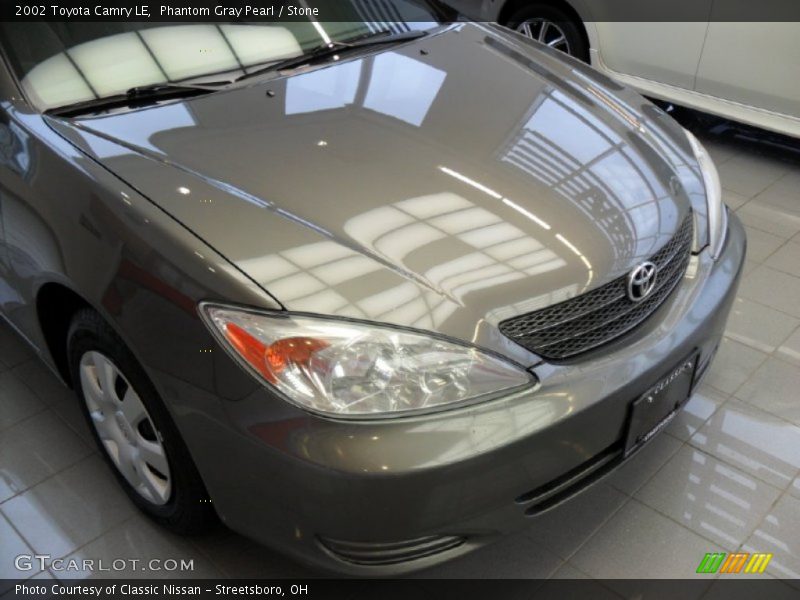 Phantom Gray Pearl / Stone 2002 Toyota Camry LE
