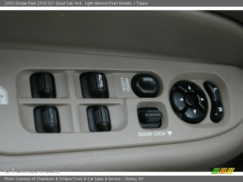 Controls of 2003 Ram 2500 SLT Quad Cab 4x4