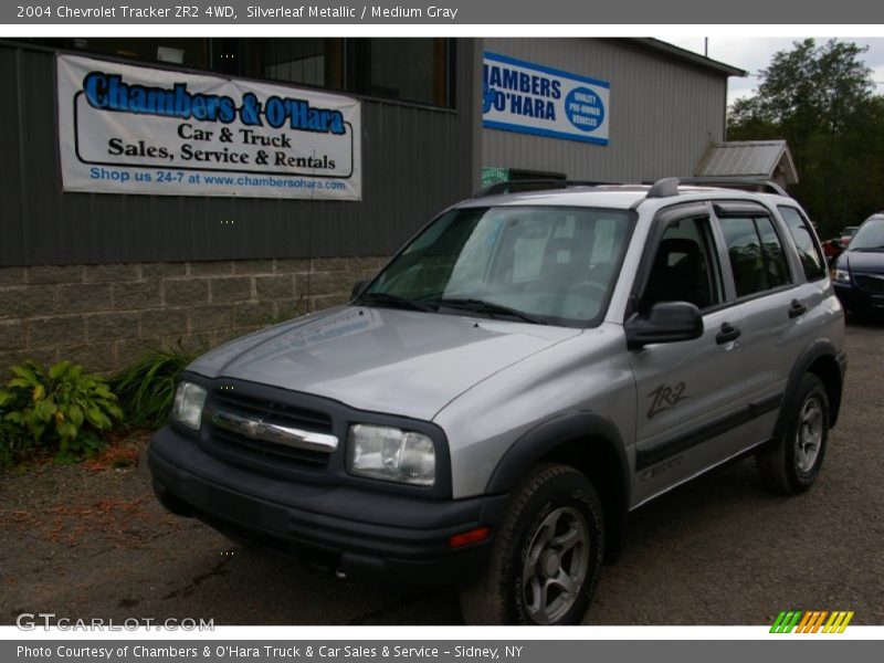 Silverleaf Metallic / Medium Gray 2004 Chevrolet Tracker ZR2 4WD