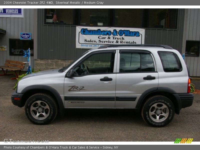 Silverleaf Metallic / Medium Gray 2004 Chevrolet Tracker ZR2 4WD