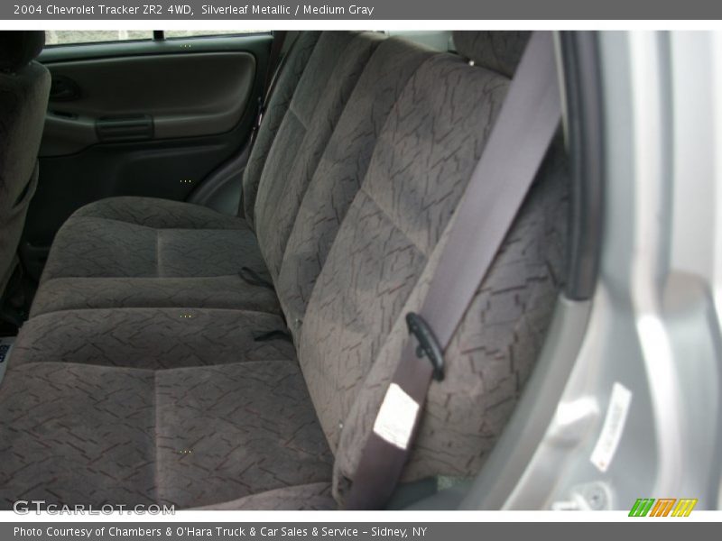 Silverleaf Metallic / Medium Gray 2004 Chevrolet Tracker ZR2 4WD