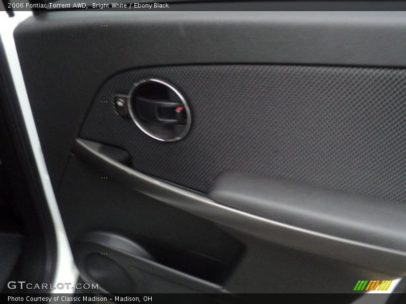 Bright White / Ebony Black 2006 Pontiac Torrent AWD