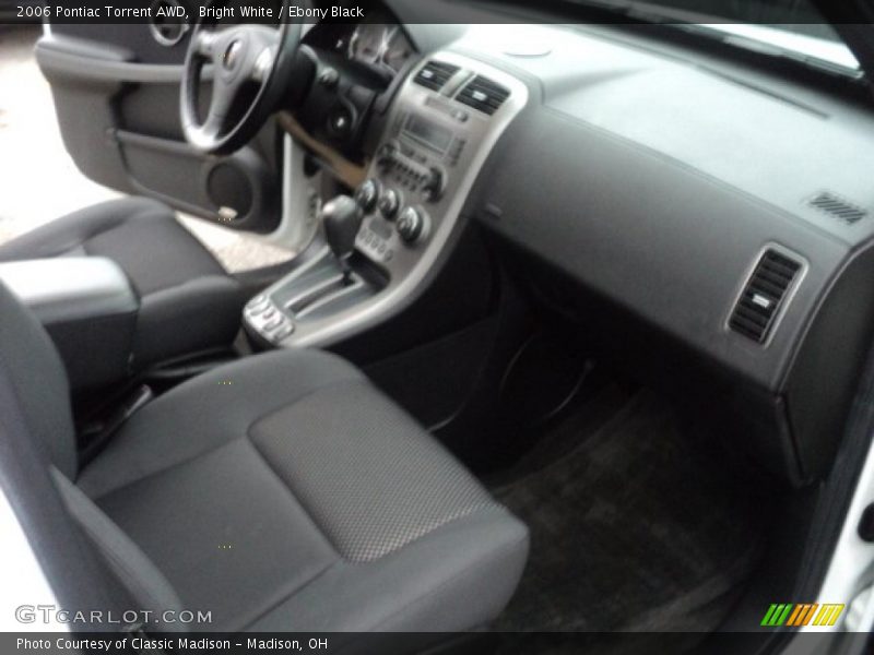 Bright White / Ebony Black 2006 Pontiac Torrent AWD