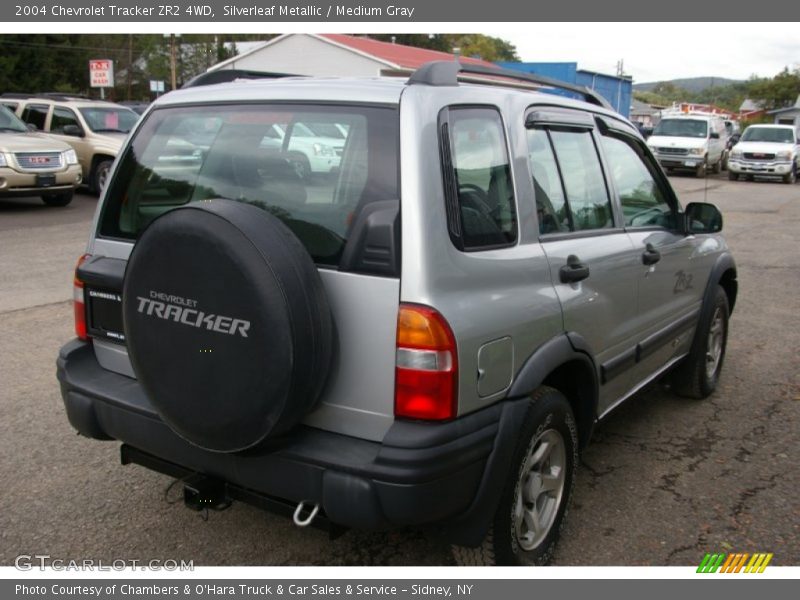 Silverleaf Metallic / Medium Gray 2004 Chevrolet Tracker ZR2 4WD