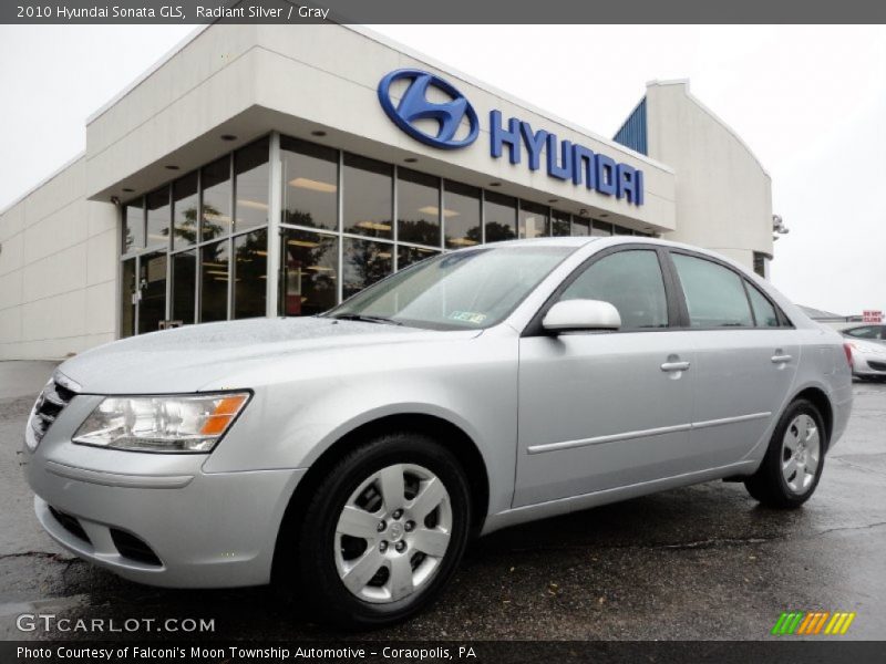 Radiant Silver / Gray 2010 Hyundai Sonata GLS