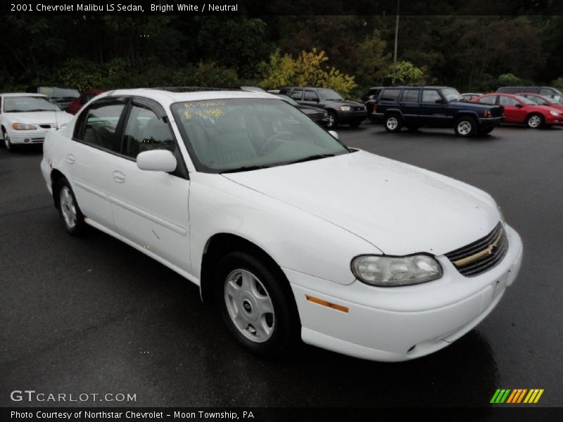 Bright White / Neutral 2001 Chevrolet Malibu LS Sedan