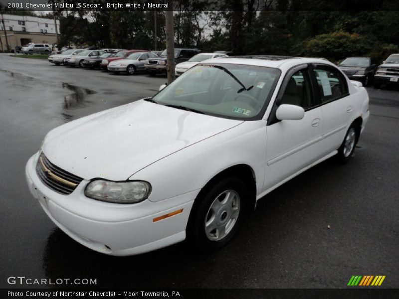 Bright White / Neutral 2001 Chevrolet Malibu LS Sedan