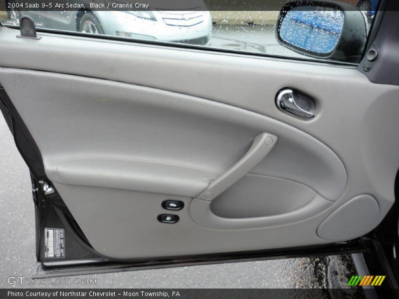 Black / Granite Gray 2004 Saab 9-5 Arc Sedan