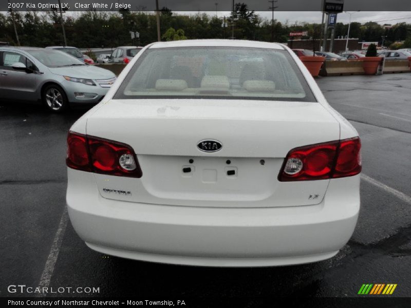 Clear White / Beige 2007 Kia Optima LX