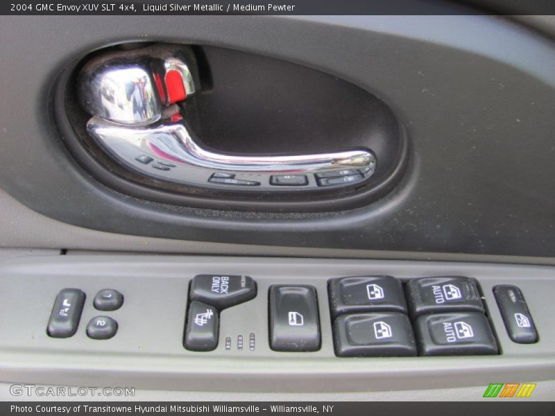 Liquid Silver Metallic / Medium Pewter 2004 GMC Envoy XUV SLT 4x4