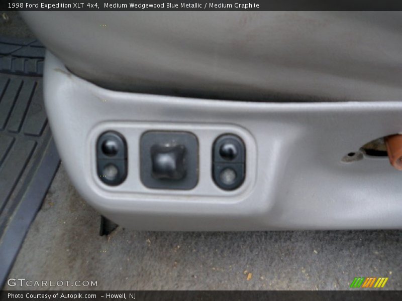 Medium Wedgewood Blue Metallic / Medium Graphite 1998 Ford Expedition XLT 4x4
