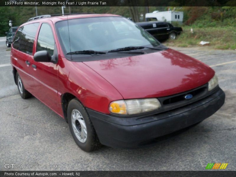 Midnight Red Pearl / Light Prairie Tan 1997 Ford Windstar