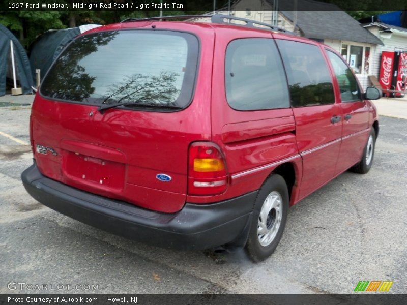 Midnight Red Pearl / Light Prairie Tan 1997 Ford Windstar