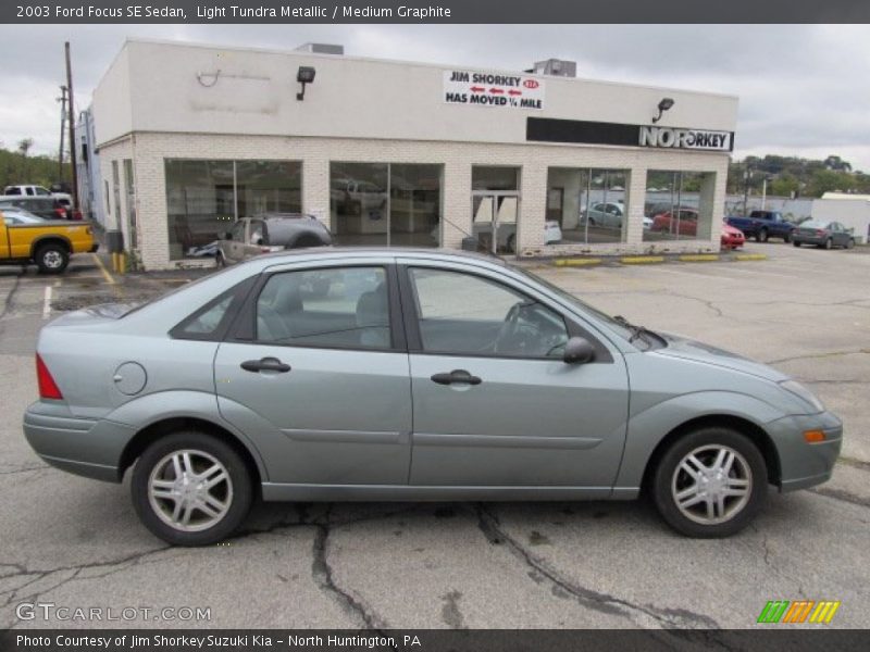 Light Tundra Metallic / Medium Graphite 2003 Ford Focus SE Sedan