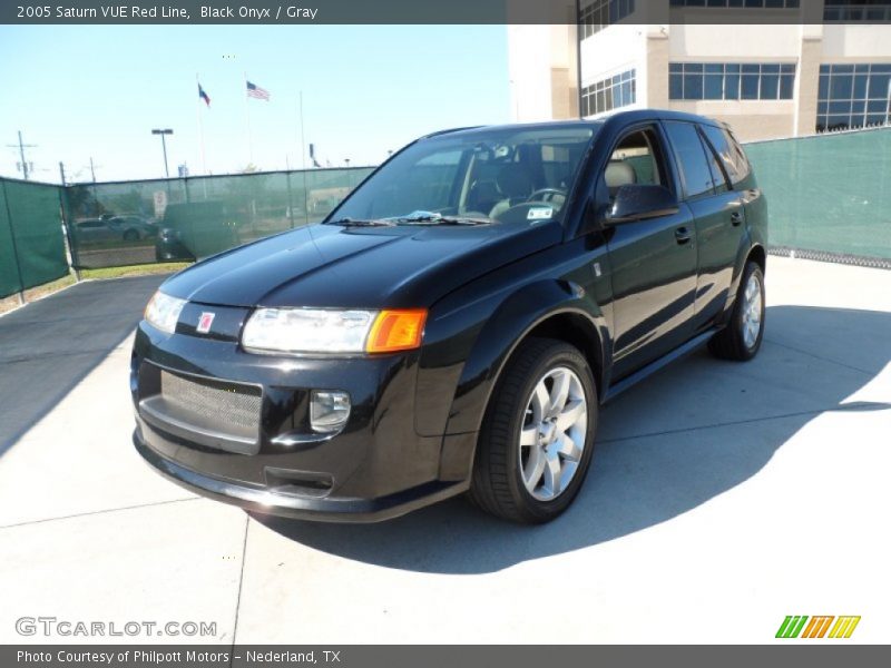 Front 3/4 View of 2005 VUE Red Line