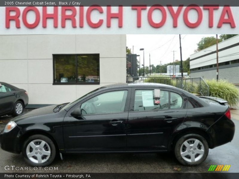 Black / Gray 2005 Chevrolet Cobalt Sedan
