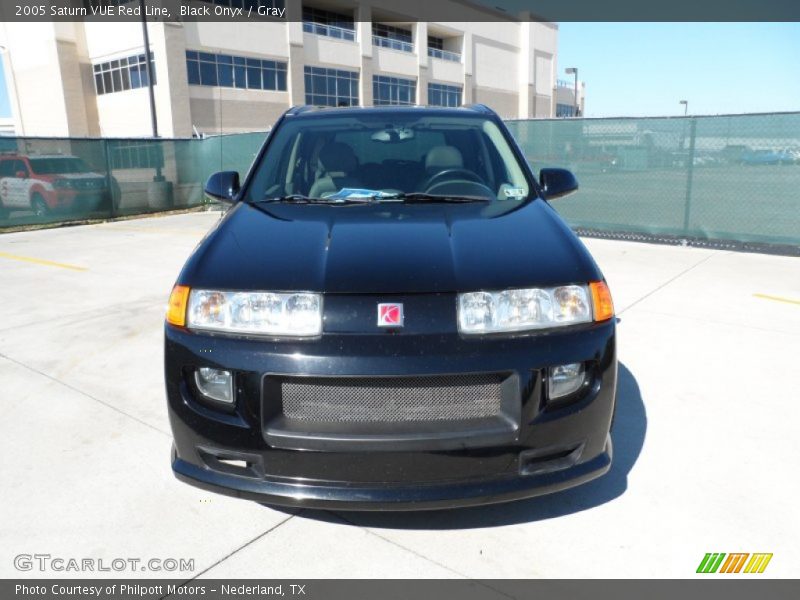 Black Onyx / Gray 2005 Saturn VUE Red Line