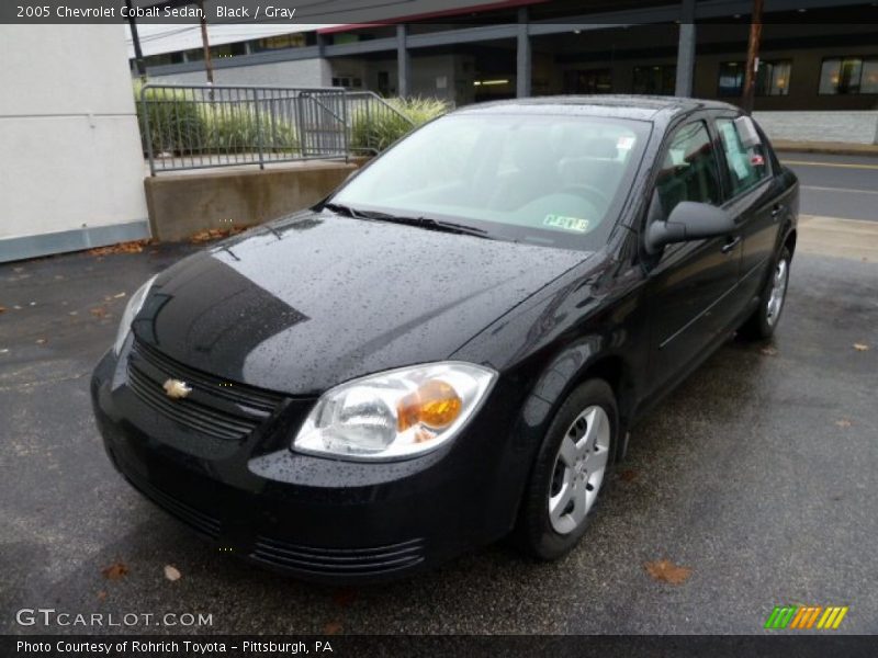 Black / Gray 2005 Chevrolet Cobalt Sedan