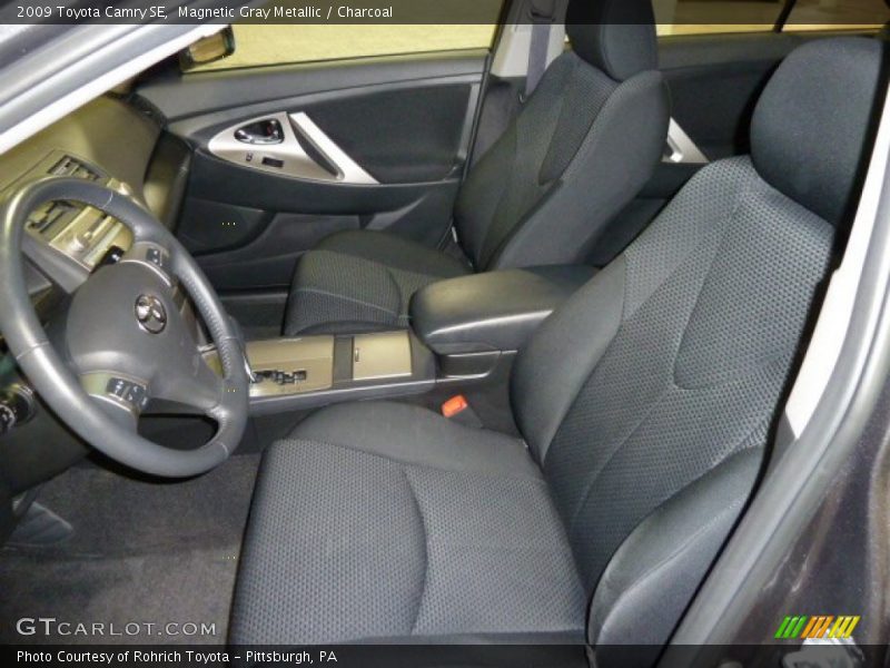 Magnetic Gray Metallic / Charcoal 2009 Toyota Camry SE