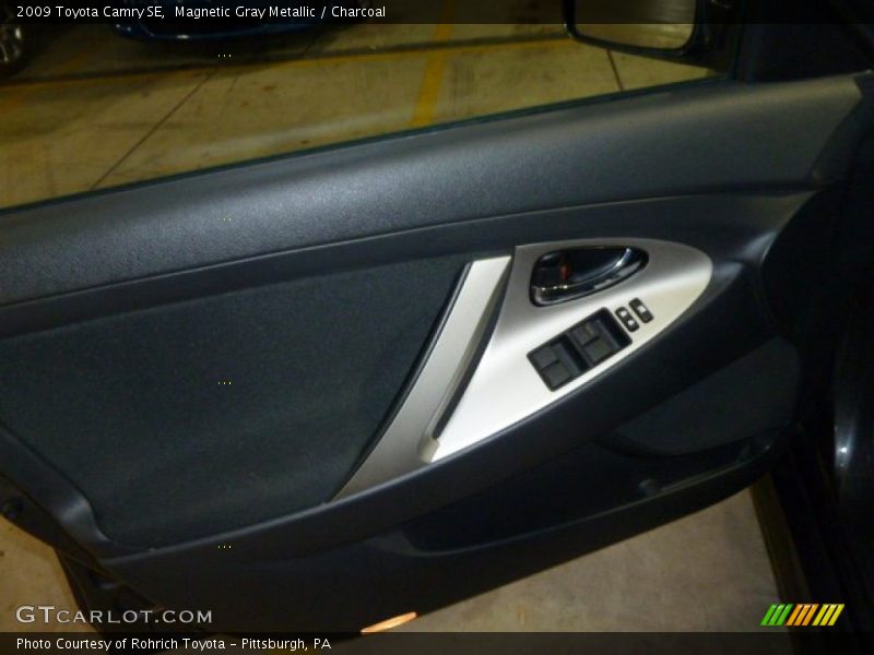 Magnetic Gray Metallic / Charcoal 2009 Toyota Camry SE