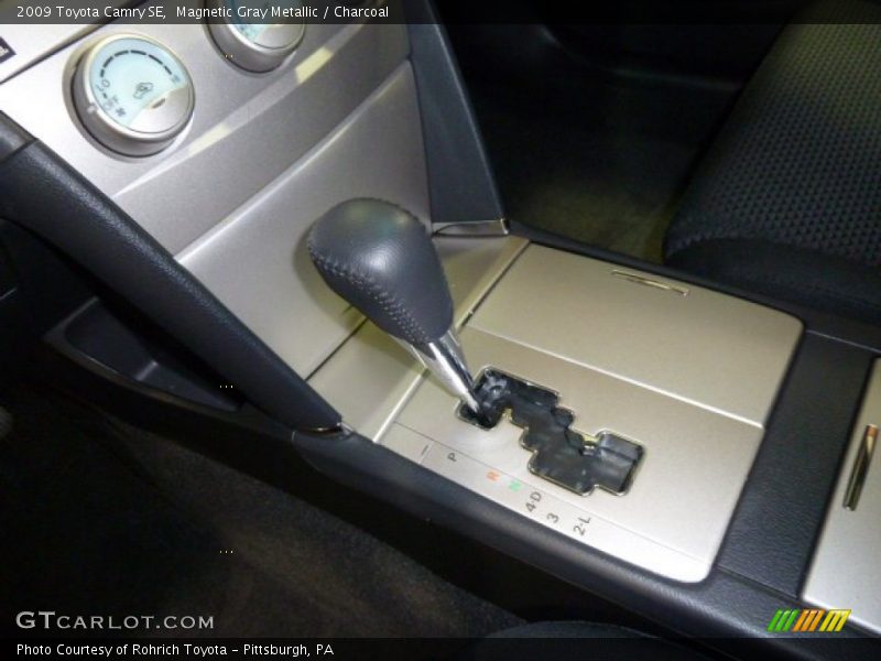 Magnetic Gray Metallic / Charcoal 2009 Toyota Camry SE