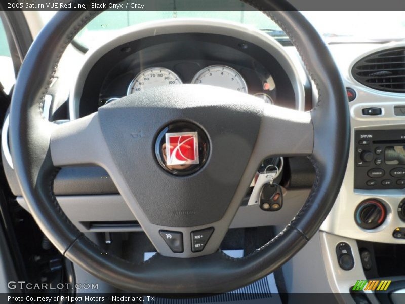 Black Onyx / Gray 2005 Saturn VUE Red Line