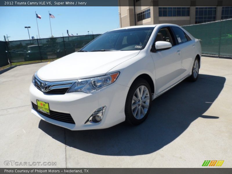 Super White / Ivory 2012 Toyota Camry XLE V6