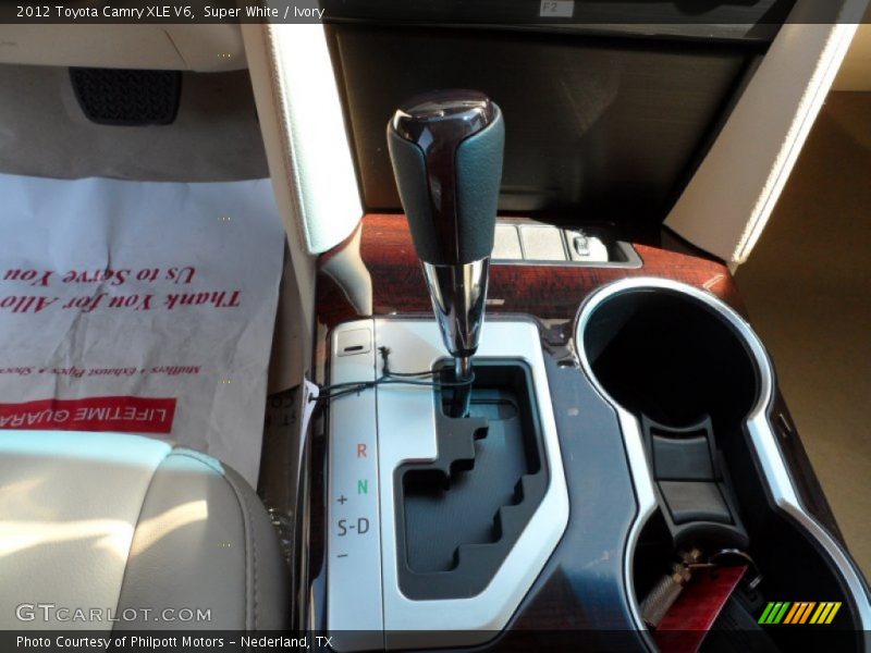  2012 Camry XLE V6 6 Speed ECT-i Automatic Shifter