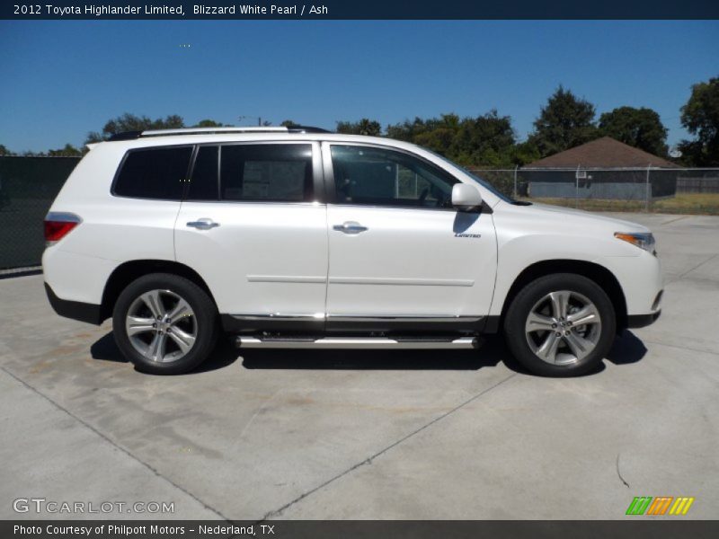 Blizzard White Pearl / Ash 2012 Toyota Highlander Limited