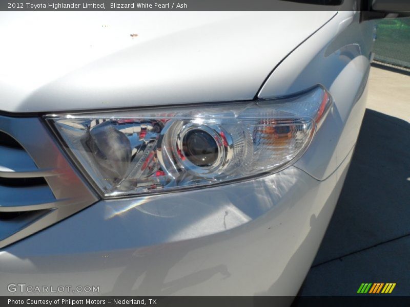 Blizzard White Pearl / Ash 2012 Toyota Highlander Limited