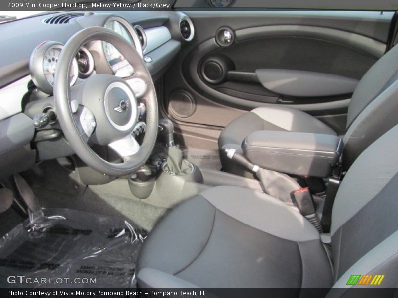Mellow Yellow / Black/Grey 2009 Mini Cooper Hardtop