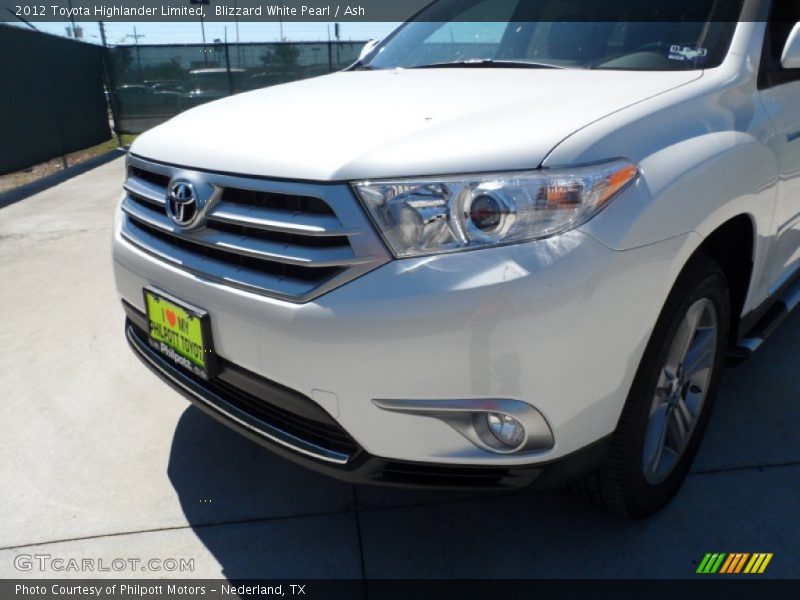 Blizzard White Pearl / Ash 2012 Toyota Highlander Limited