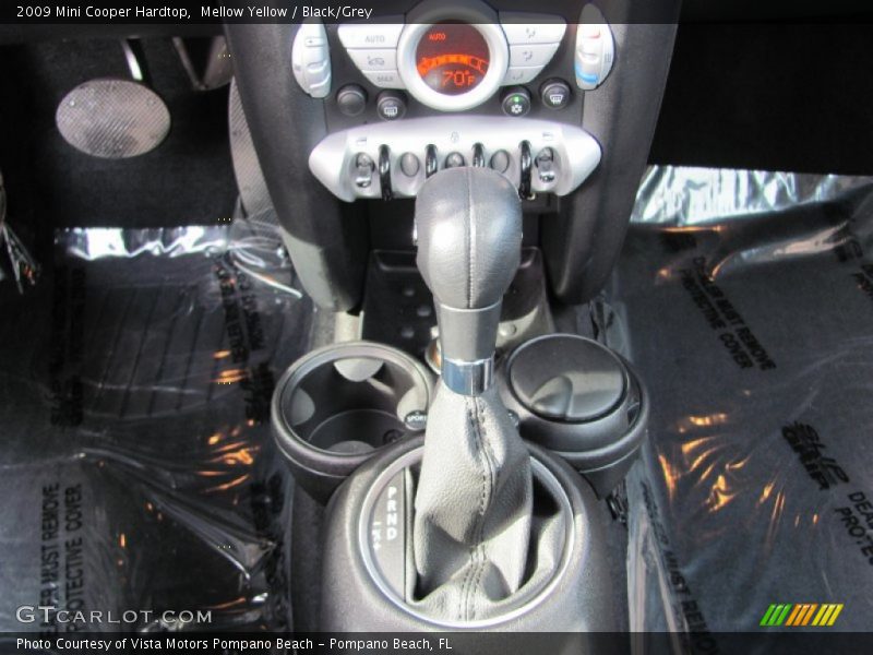 Mellow Yellow / Black/Grey 2009 Mini Cooper Hardtop