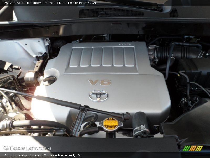 Blizzard White Pearl / Ash 2012 Toyota Highlander Limited
