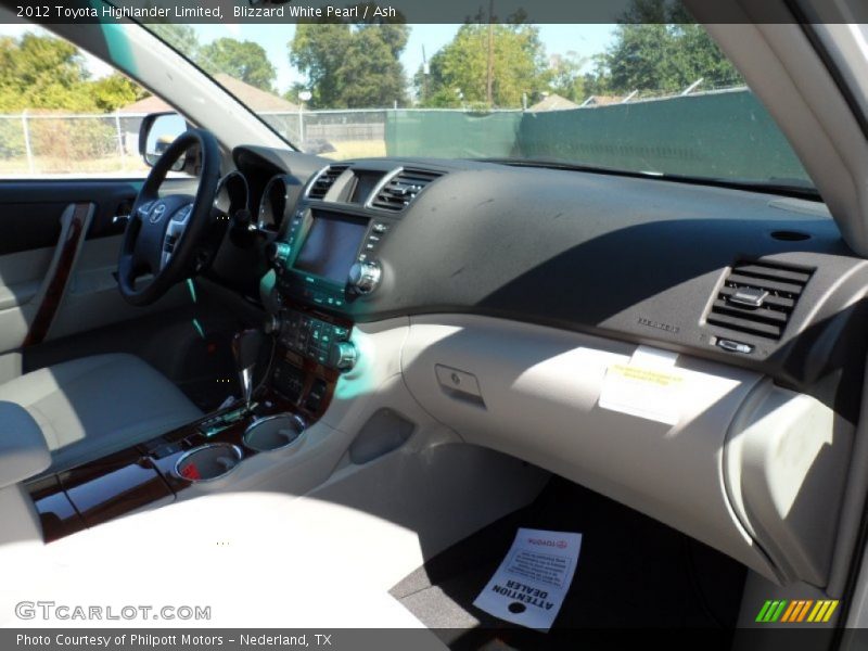 Blizzard White Pearl / Ash 2012 Toyota Highlander Limited