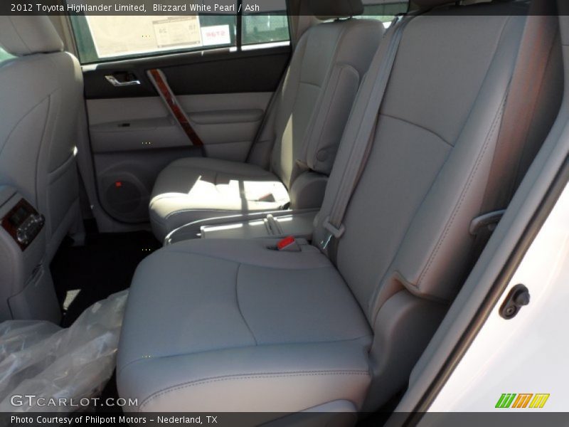 Blizzard White Pearl / Ash 2012 Toyota Highlander Limited