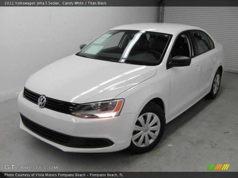 Candy White / Titan Black 2011 Volkswagen Jetta S Sedan