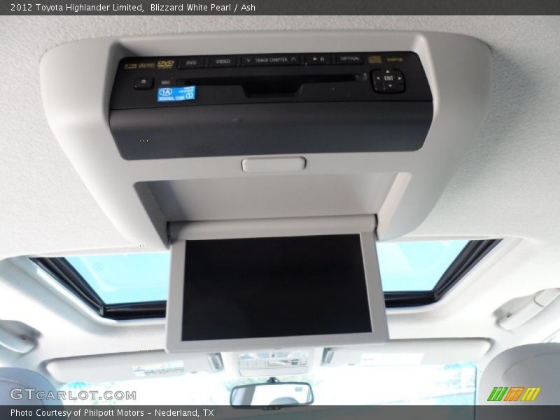 Blizzard White Pearl / Ash 2012 Toyota Highlander Limited