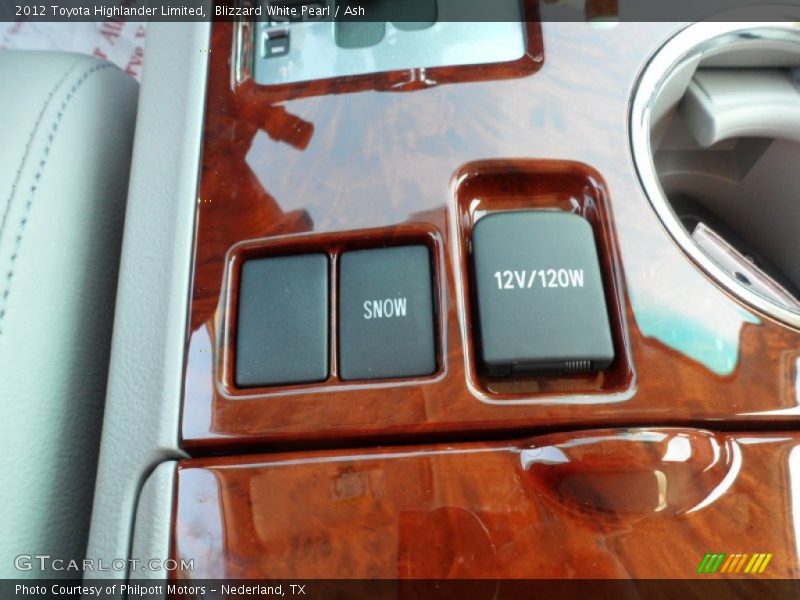 Blizzard White Pearl / Ash 2012 Toyota Highlander Limited