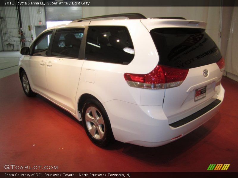 Super White / Light Gray 2011 Toyota Sienna LE