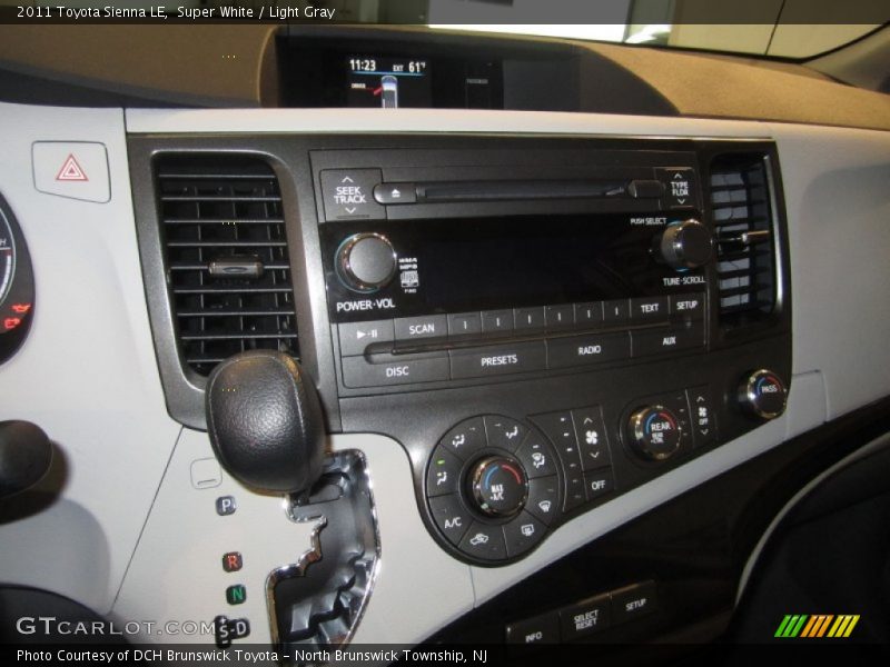Super White / Light Gray 2011 Toyota Sienna LE