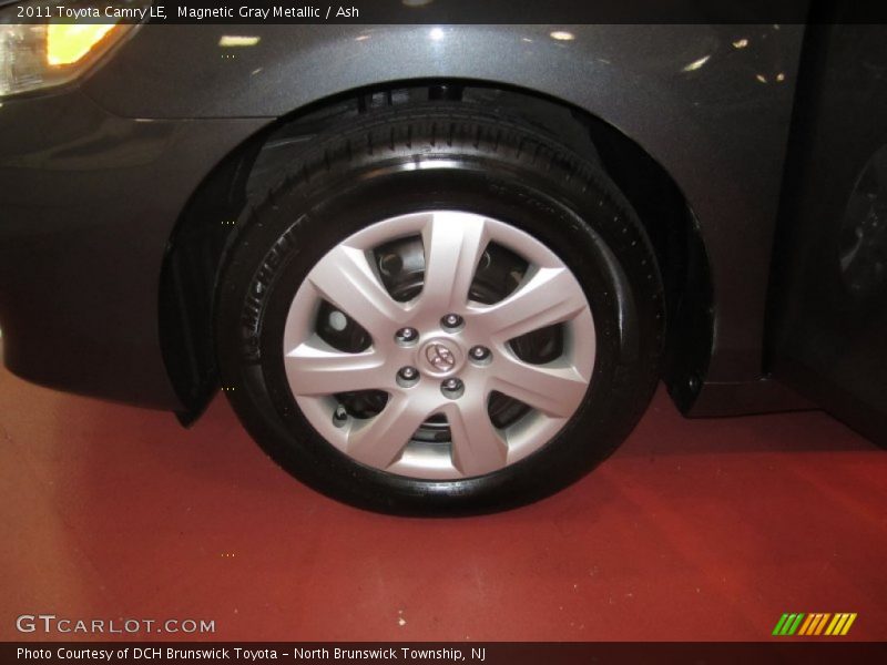Magnetic Gray Metallic / Ash 2011 Toyota Camry LE