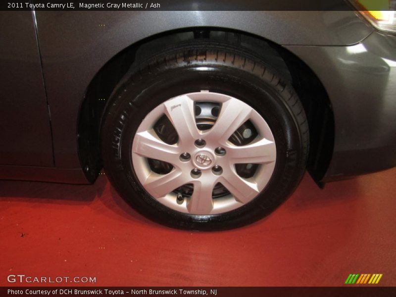 Magnetic Gray Metallic / Ash 2011 Toyota Camry LE