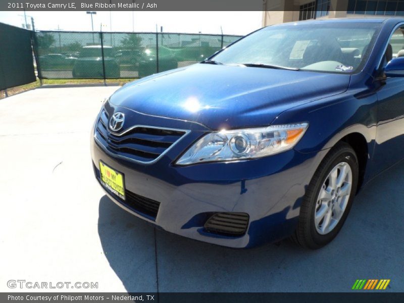 Blue Ribbon Metallic / Ash 2011 Toyota Camry LE