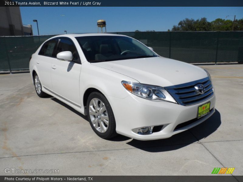Blizzard White Pearl / Light Gray 2011 Toyota Avalon