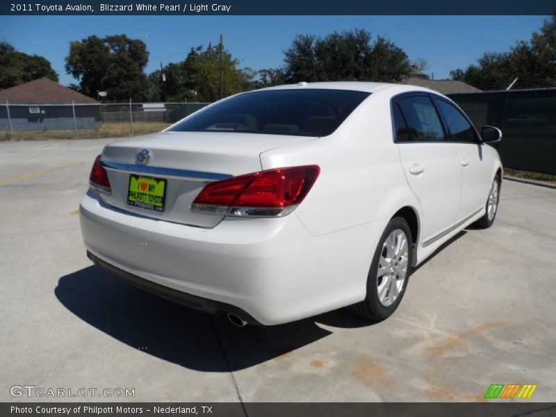 Blizzard White Pearl / Light Gray 2011 Toyota Avalon