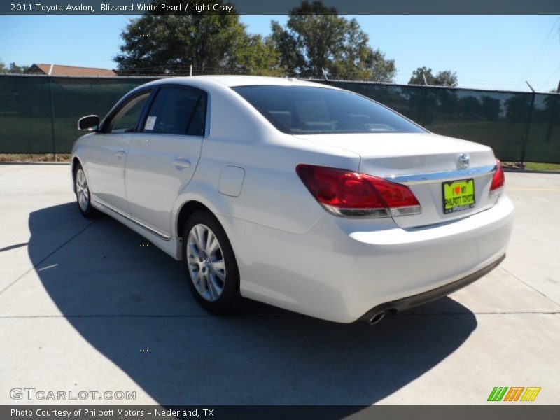 Blizzard White Pearl / Light Gray 2011 Toyota Avalon