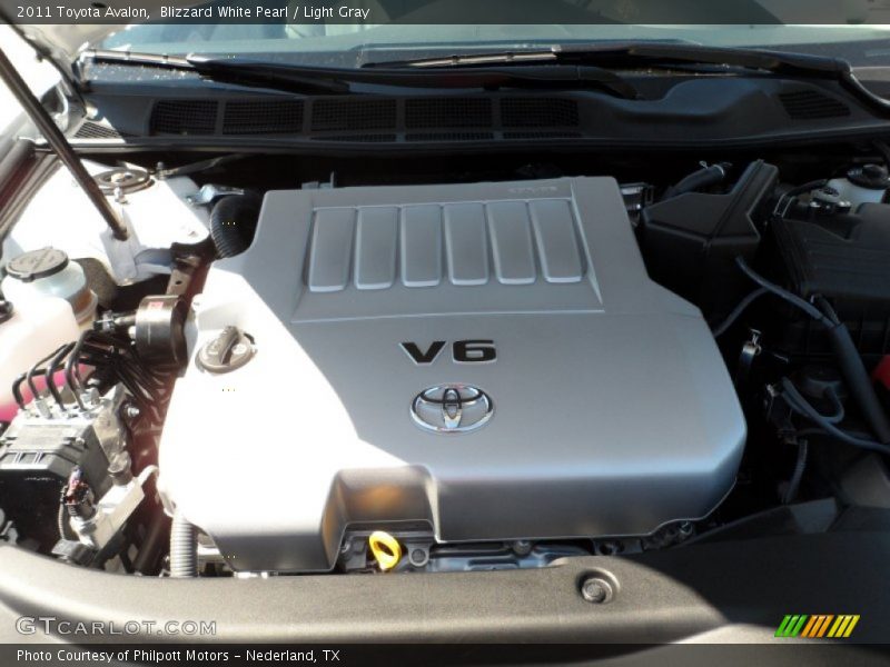 Blizzard White Pearl / Light Gray 2011 Toyota Avalon