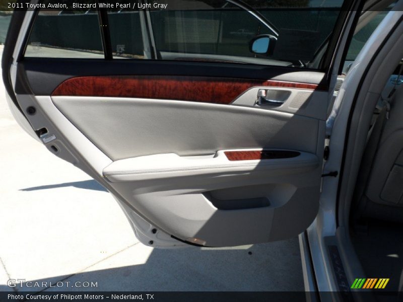 Blizzard White Pearl / Light Gray 2011 Toyota Avalon